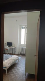 Prywatny pokój Via Enrico Petrella, obraz 2 15