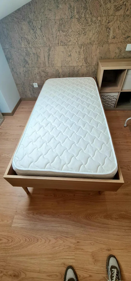  bölgesinde uygun konuma sahip ekonomik öğrenci odası
