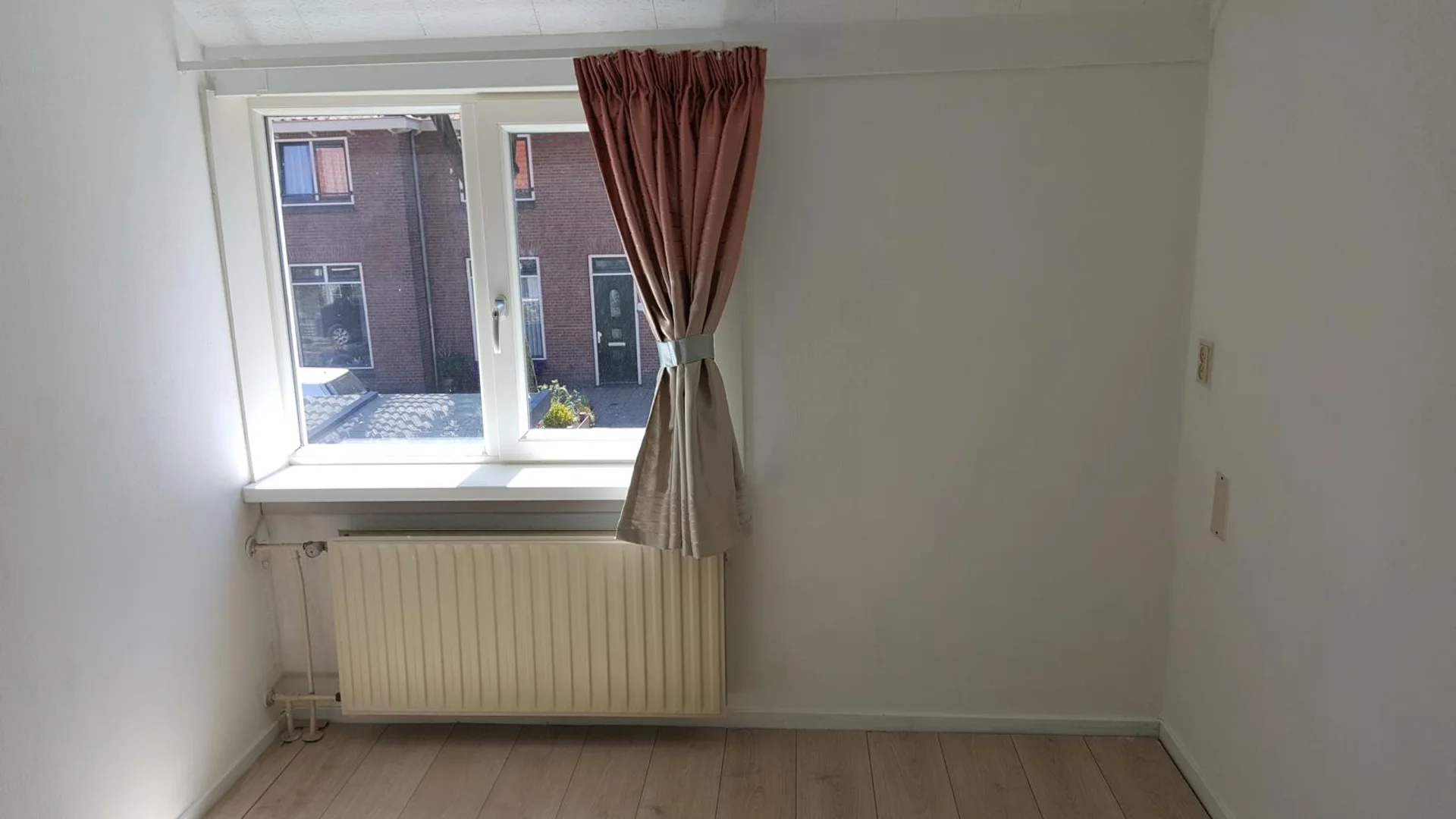 Chambre d'étudiant fonctionnelle parfaite pour étudier dans 