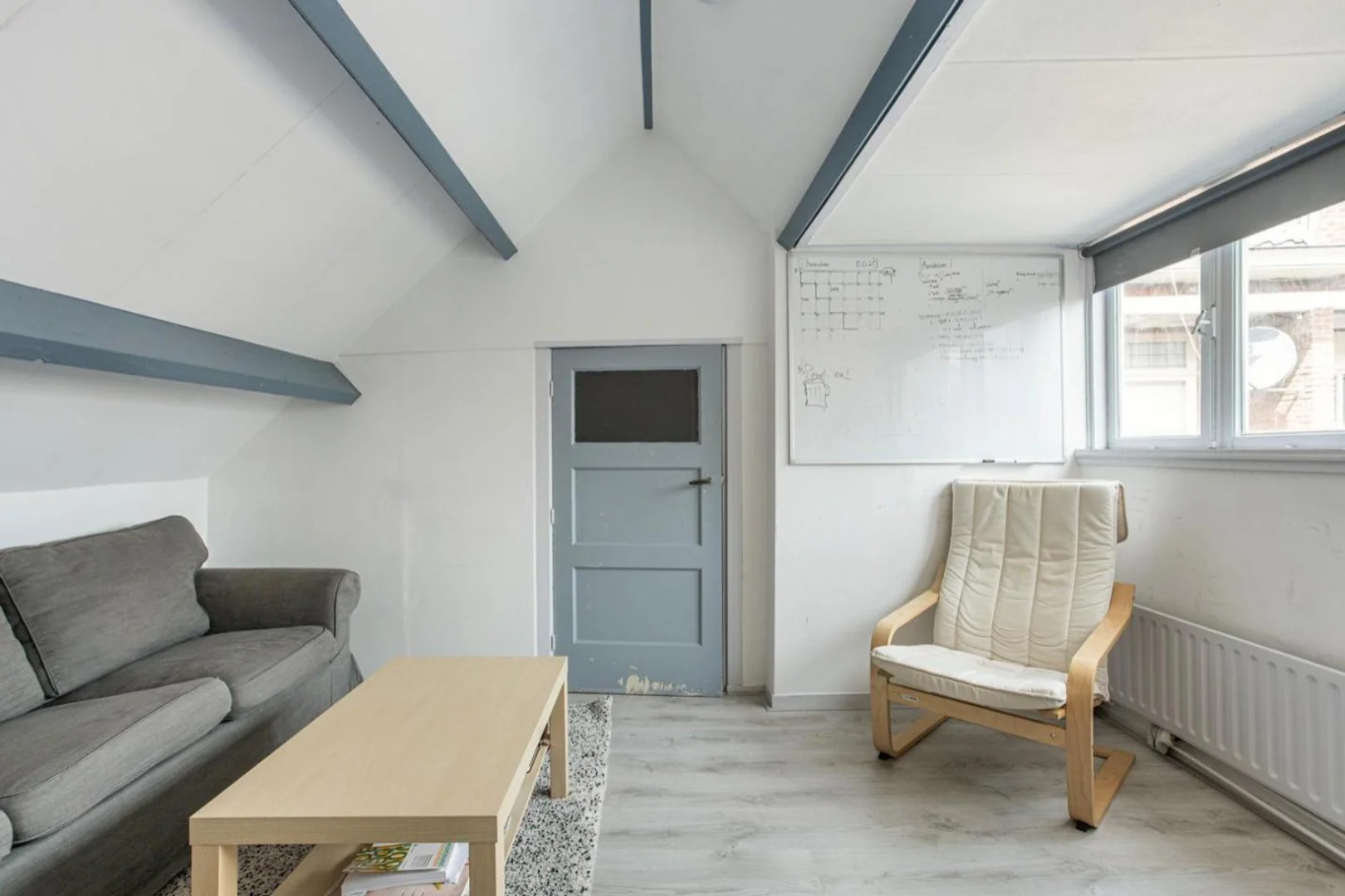 Compact studio apartment ideal for students in 