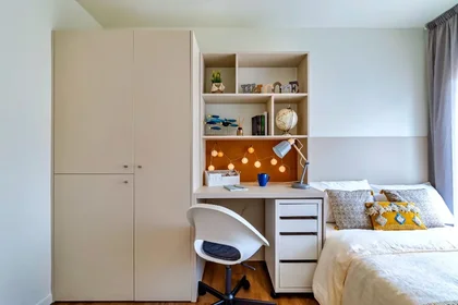 Estudio en residencia en R. Dr. Júlio de Matos 431, 4200-355 Porto, Portugal, imagen 4 de 18