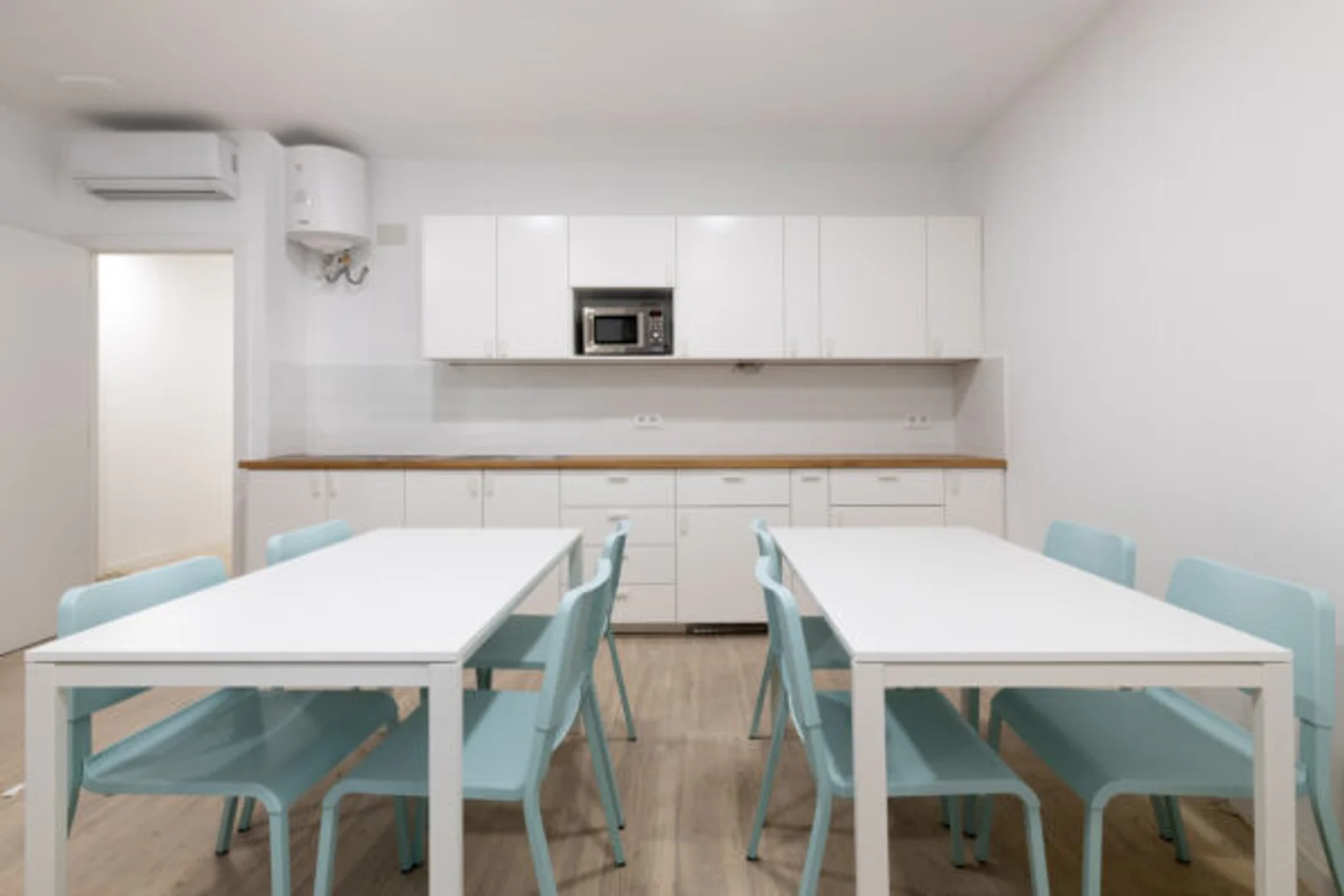 Habitación en apartamento estudiantil en alquiler en , completamente amueblado