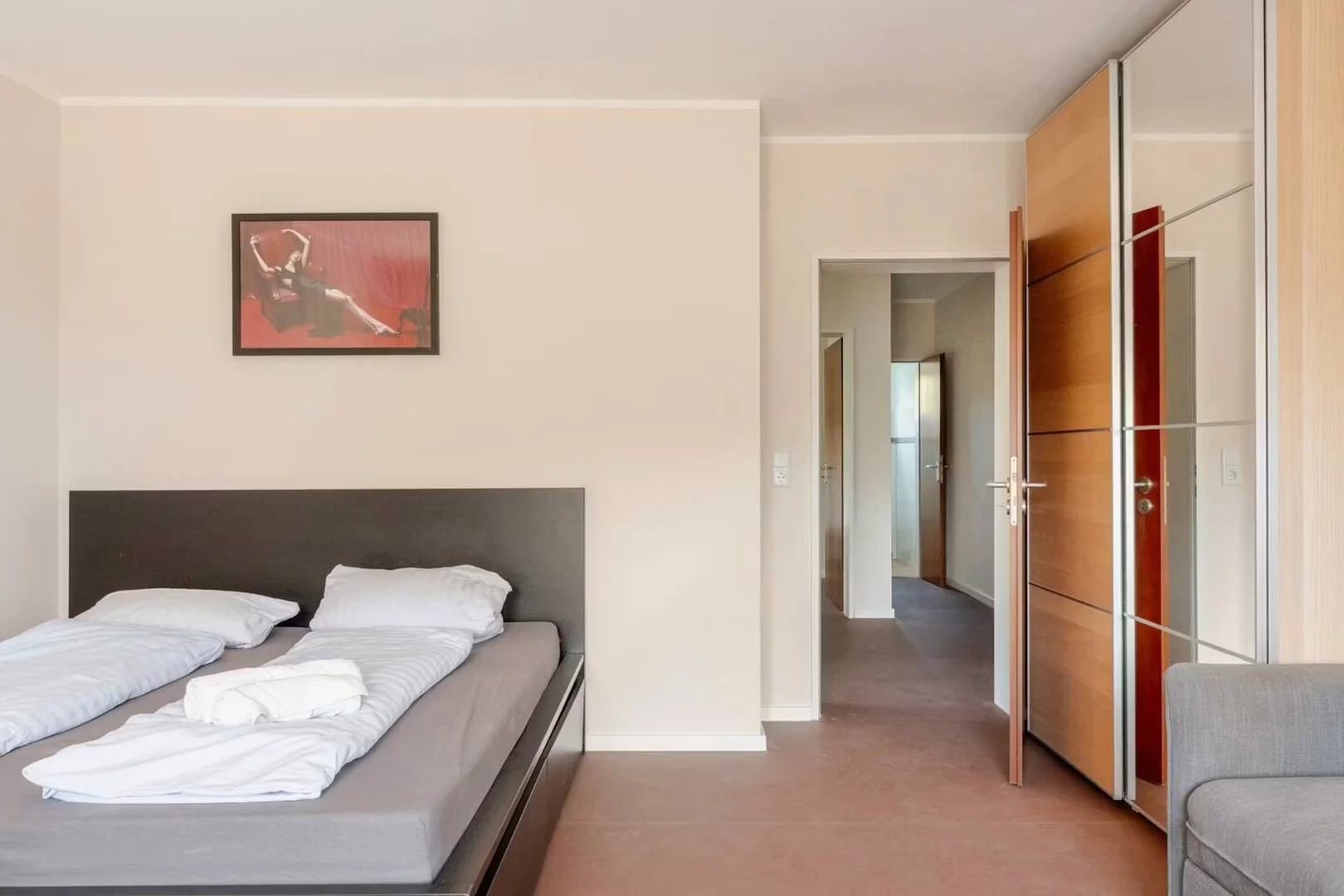 Habitación estudiantil económica cerca del campus en 