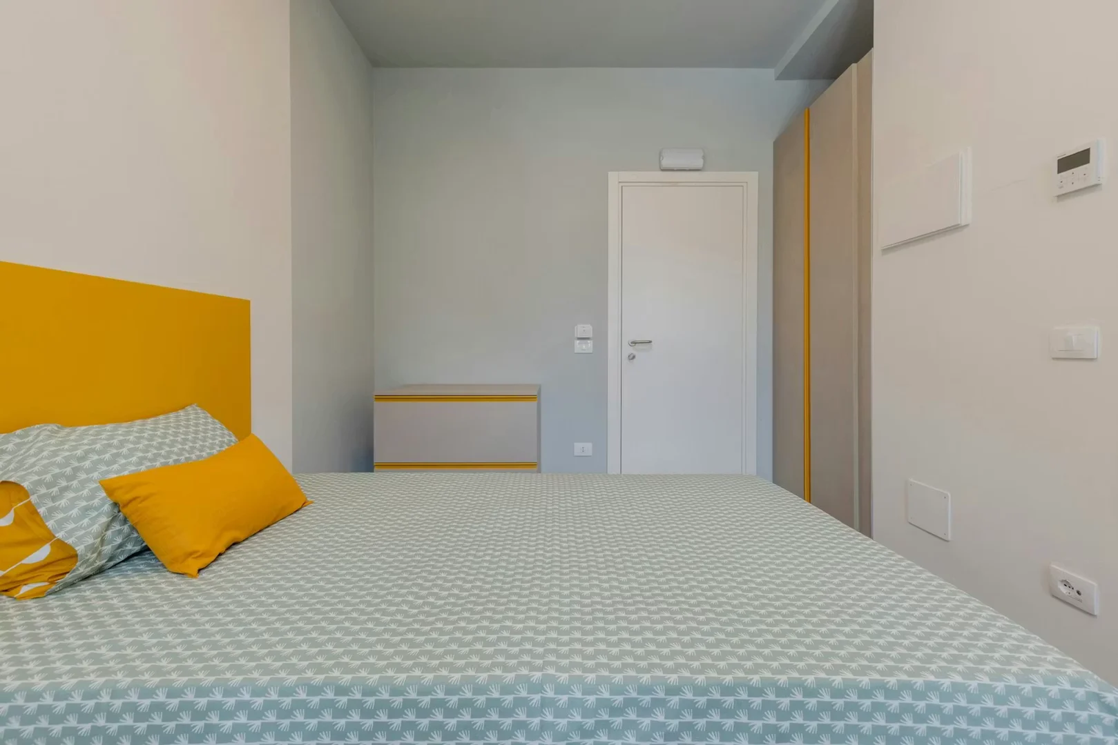Helles und luftiges Studentenzimmer mit einfachem Zugang zur Universität in 