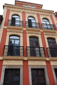 Quarto privado em Calle Martínez Vigil, Casco Antiguo, imagem 1 de 10