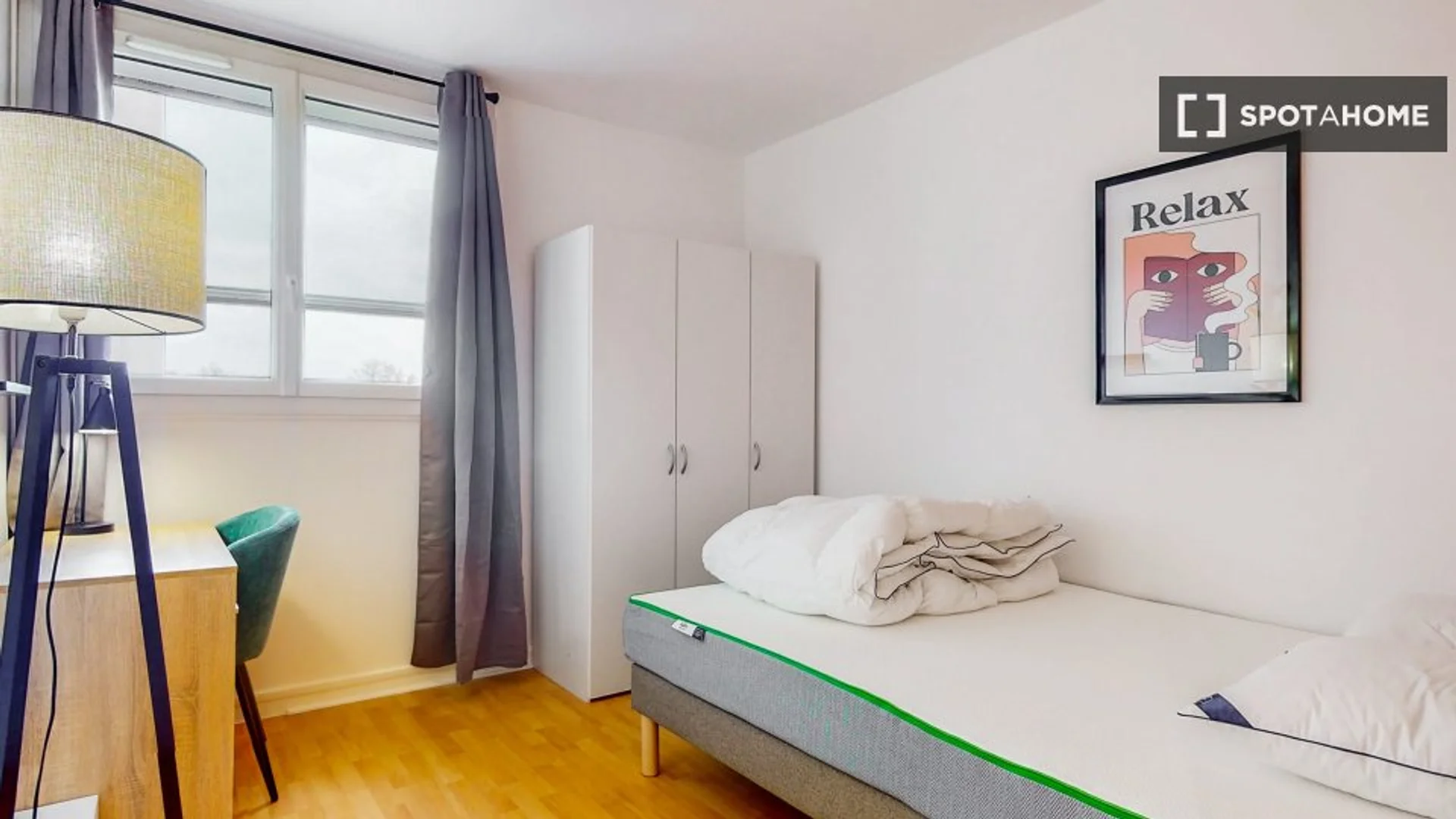 Habitación en apartamento estudiantil en alquiler en , completamente amueblado