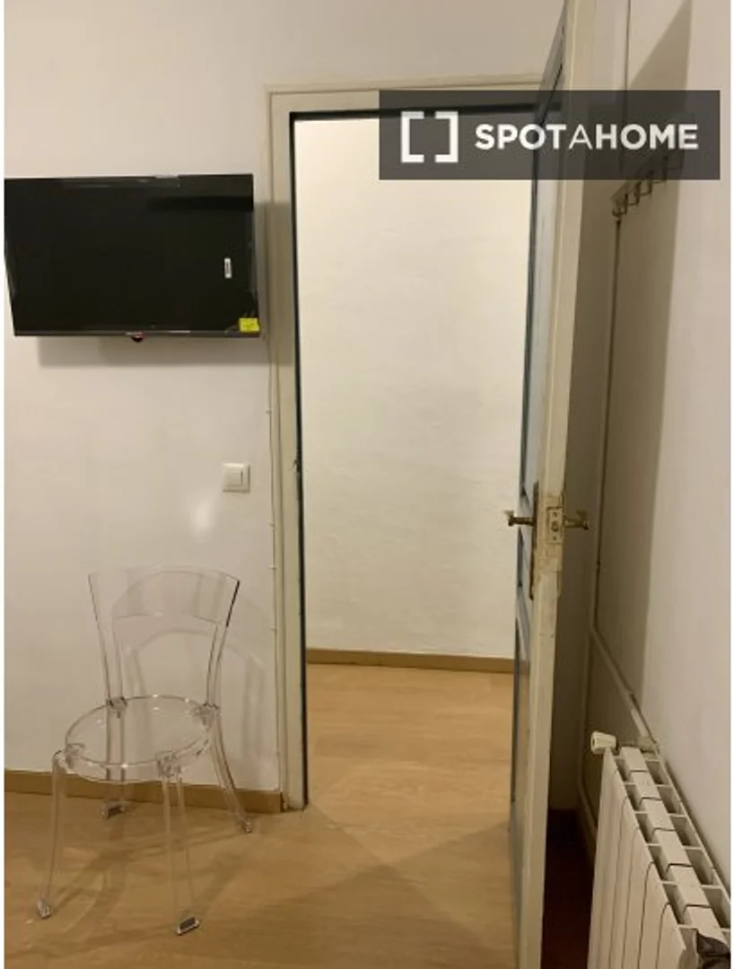  bölgesinde konforlu ve ferah öğrenci odası