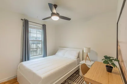 Private room at 78752, image 7 of 16