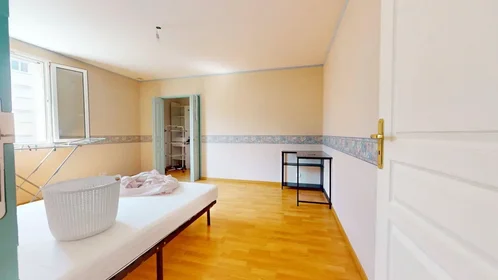 Privatzimmer in der Rue Barra, Les Hauts de Saint-Aubin, bild 6 von 10