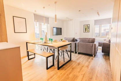 Quarto privado em residência em 1 Lisbon St, Leeds LS1 4GG, United Kingdom, imagem 15 de 37
