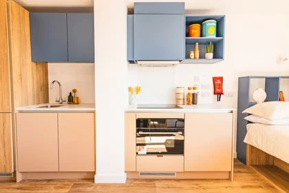 Quarto privado em residência em 1 Lisbon St, Leeds LS1 4GG, United Kingdom, imagem 20 de 37