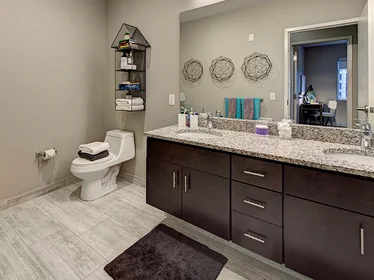 Apartamento inteiro em residência em 404 University Ave, Syracuse, NY 13210, USA, imagem 4 de 20
