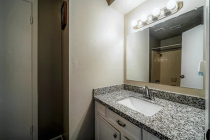 Dairenin tamamı Ikamet yerinde konumu Street, TX, Houston, United States, 77075, 12 20 görüntüsü