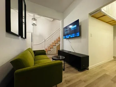 Apartamento inteiro em residência em 72 Van Buren Street,  3, Bedford-Stuyvesant, New York, NY, 11221, imagem 8 de 13