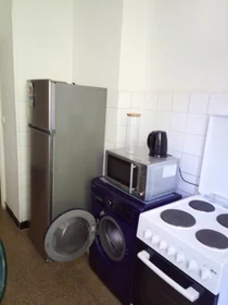 Habitación privada en Avenue Calendal, imagen 2 de 9