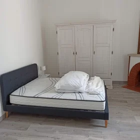 Privatzimmer in der Rue Bouche, bild 2 von 14
