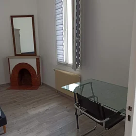 Privatzimmer in der Rue Bouche, bild 3 von 14