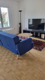 Apartamento inteiro em Rue Clovis Hugues, imagem 1 de 15