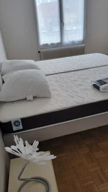 Apartamento inteiro em Rue Clovis Hugues, imagem 8 de 15