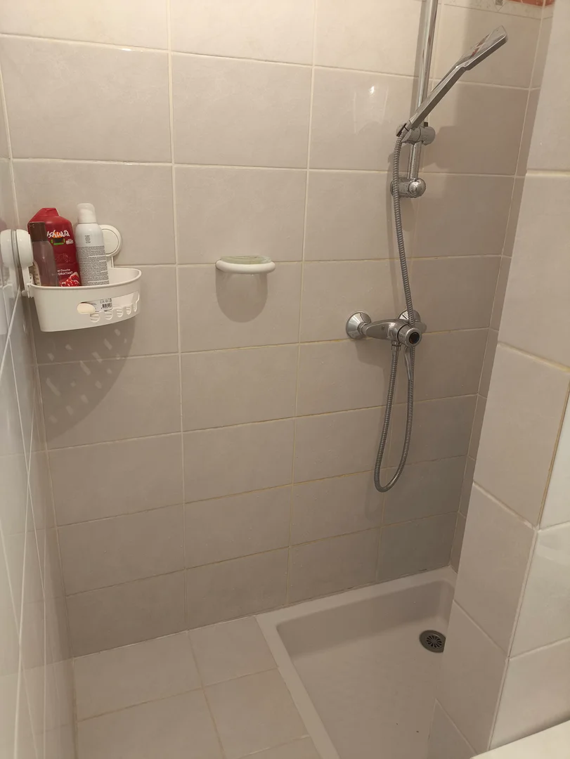 Budget-friendly student room close to campus in 