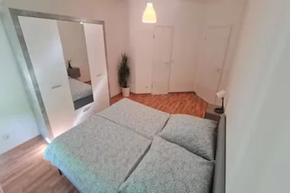 Alojamiento entero en Dimpfelstraße, imagen 10 de 18