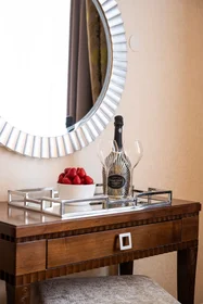 Quarto privado em U6, imagem 1 de 10