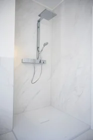 Private room at U6, image 16 of 18