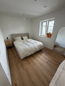 Habitación privada en Bierstadter Straße, imagen 18 de 23