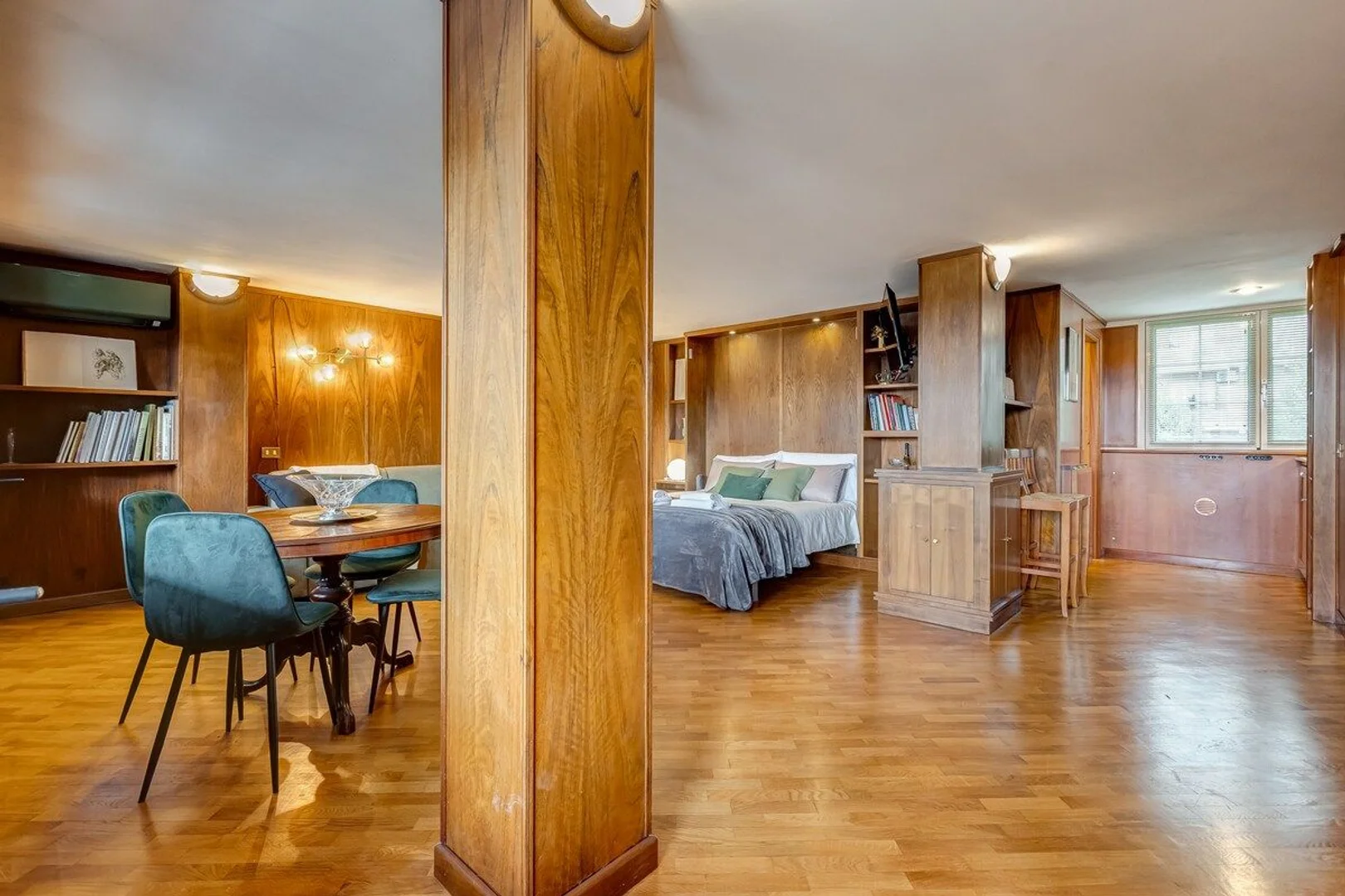 'de öğrenci dairesinde, tamamen mobilyalı kiralık oda