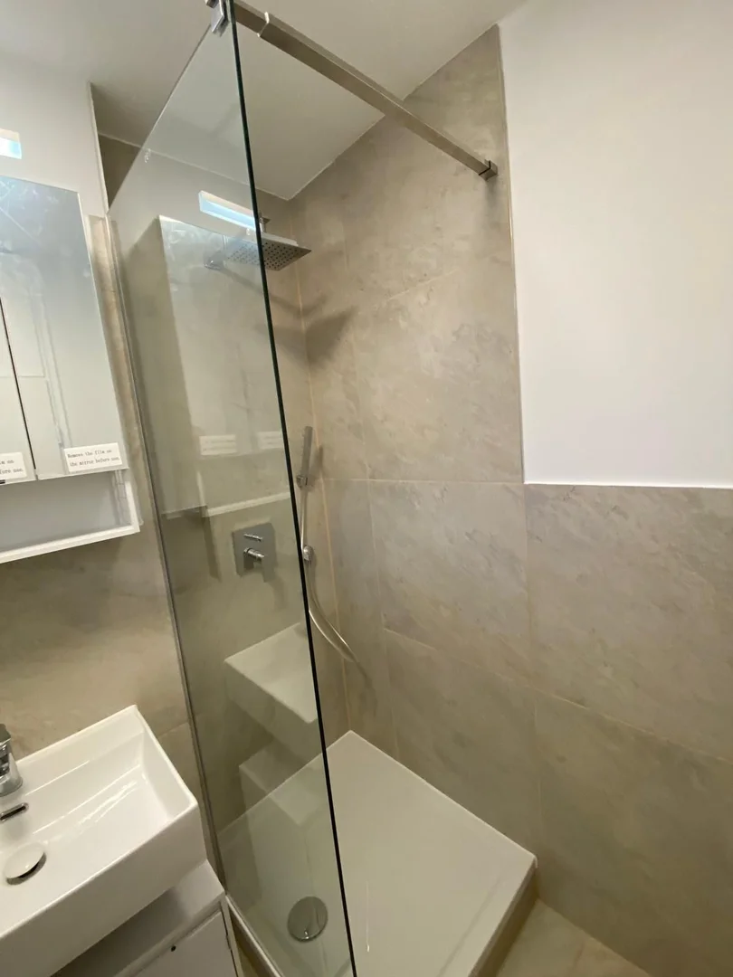 Habitación para estudiantes en  con modernas comodidades