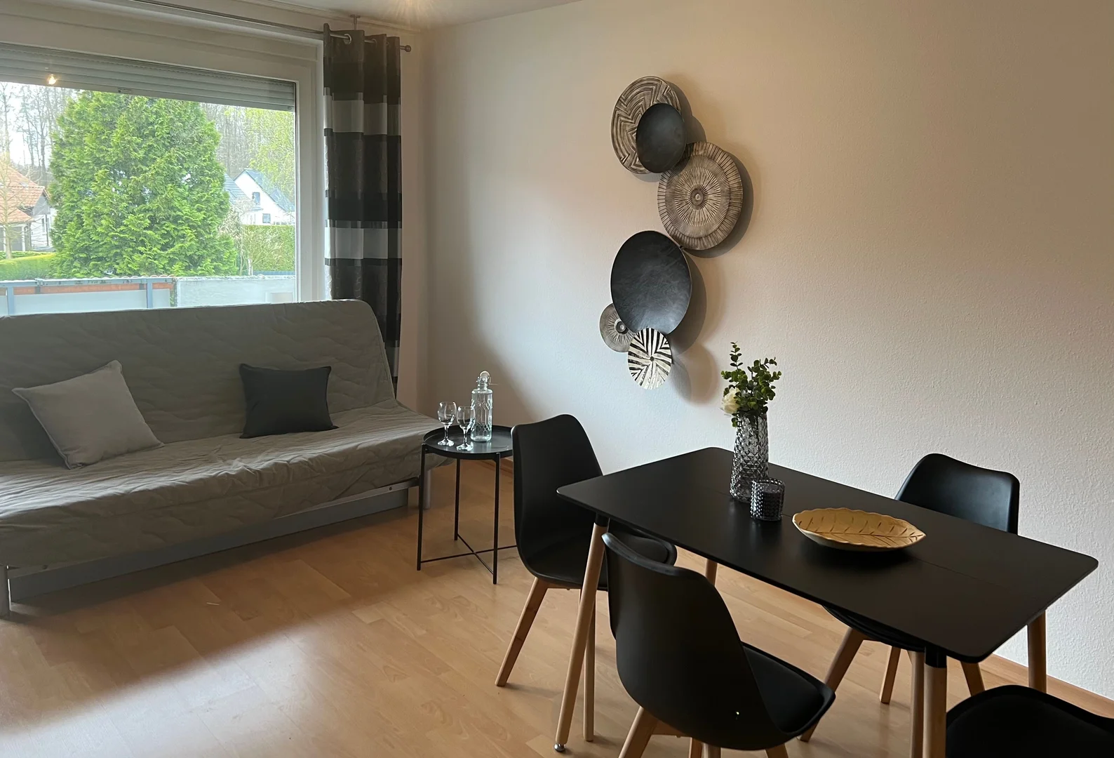 Chambre abordable pour les étudiants avec un bon éclairage dans 