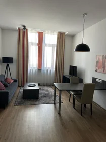 Apartamento inteiro em Jürgen-Ponto-Platz, imagem 3 de 12