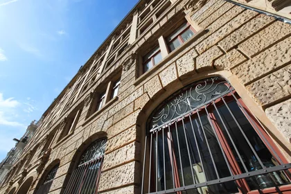 Apartamento inteiro em Jürgen-Ponto-Platz, imagem 10 de 12