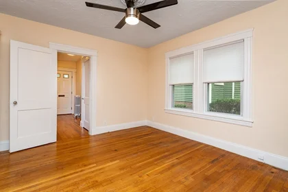Całe miejsce w rezydencji 15, Vera, Unit 1, Dorchester, Boston, MA, 02121, obraz 14 18
