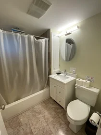 Całe miejsce w rezydencji 16, Crescent Ave., Unit B, Dorchester, Boston, MA, 02125, obraz 12 28
