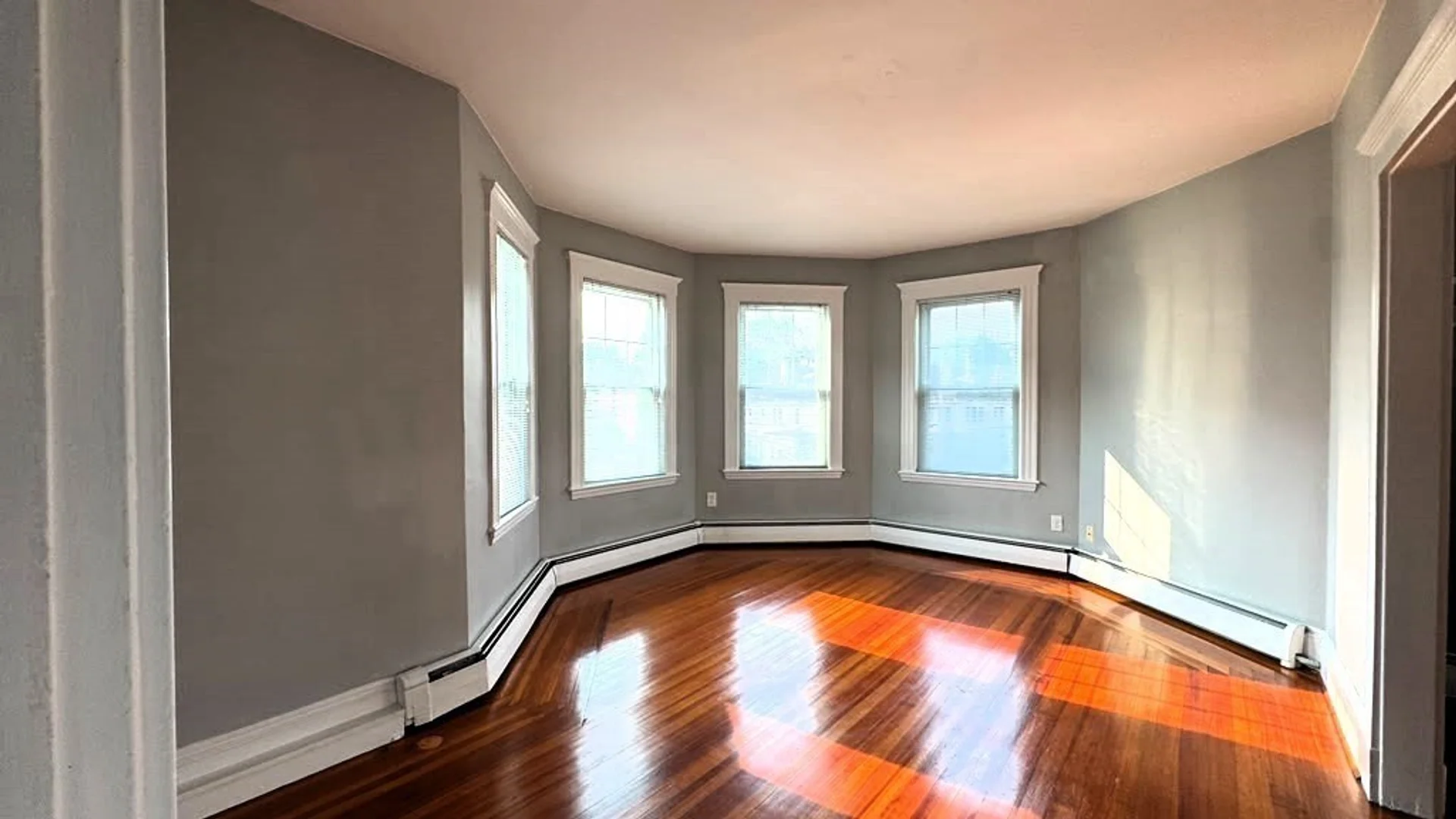 114, Fayerweather St., Unit 2, West Cambridge, Cambridge, MA, 02138