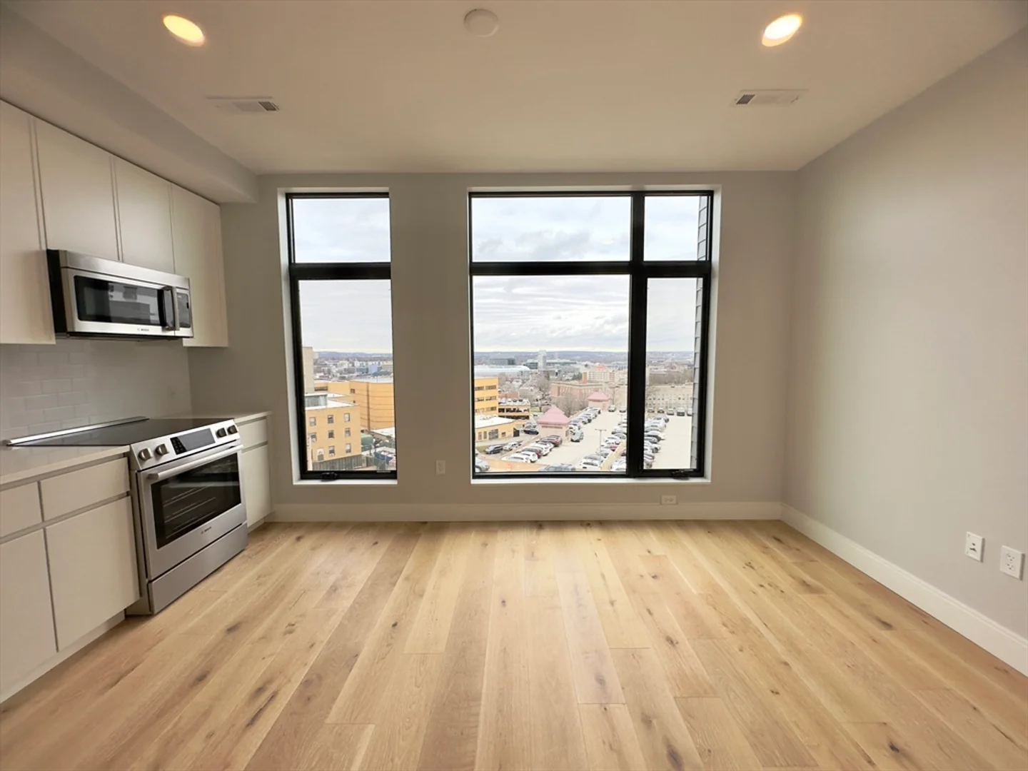 191, Washington St., Unit 711, Brighton, Boston, MA, 02135