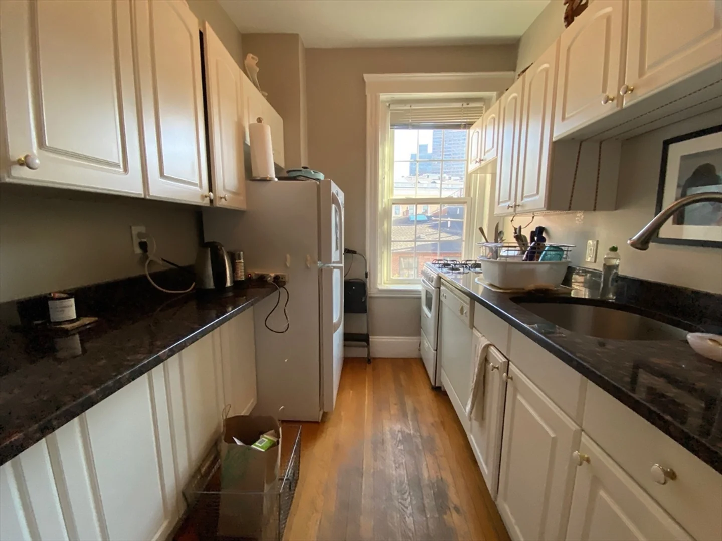 26, Myrtle St., Unit 12A, Beacon Hill, Boston, MA, 02114