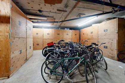 Gesamte Unterkunft im Wohnheim in der 2353, Massachusetts, Unit 93, North Cambridge, Cambridge, MA, 02140, bild 27 von 27