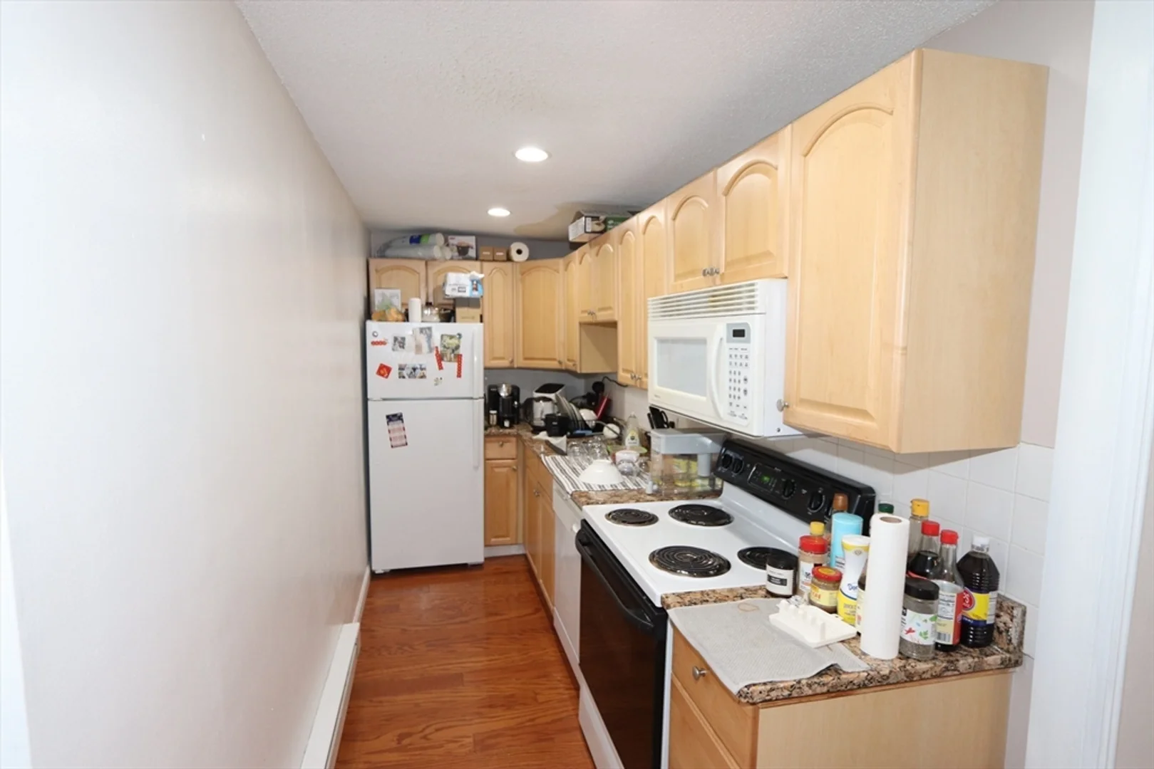 94, Beacon St., Unit 14, Inman Square, Somerville, MA, 02143