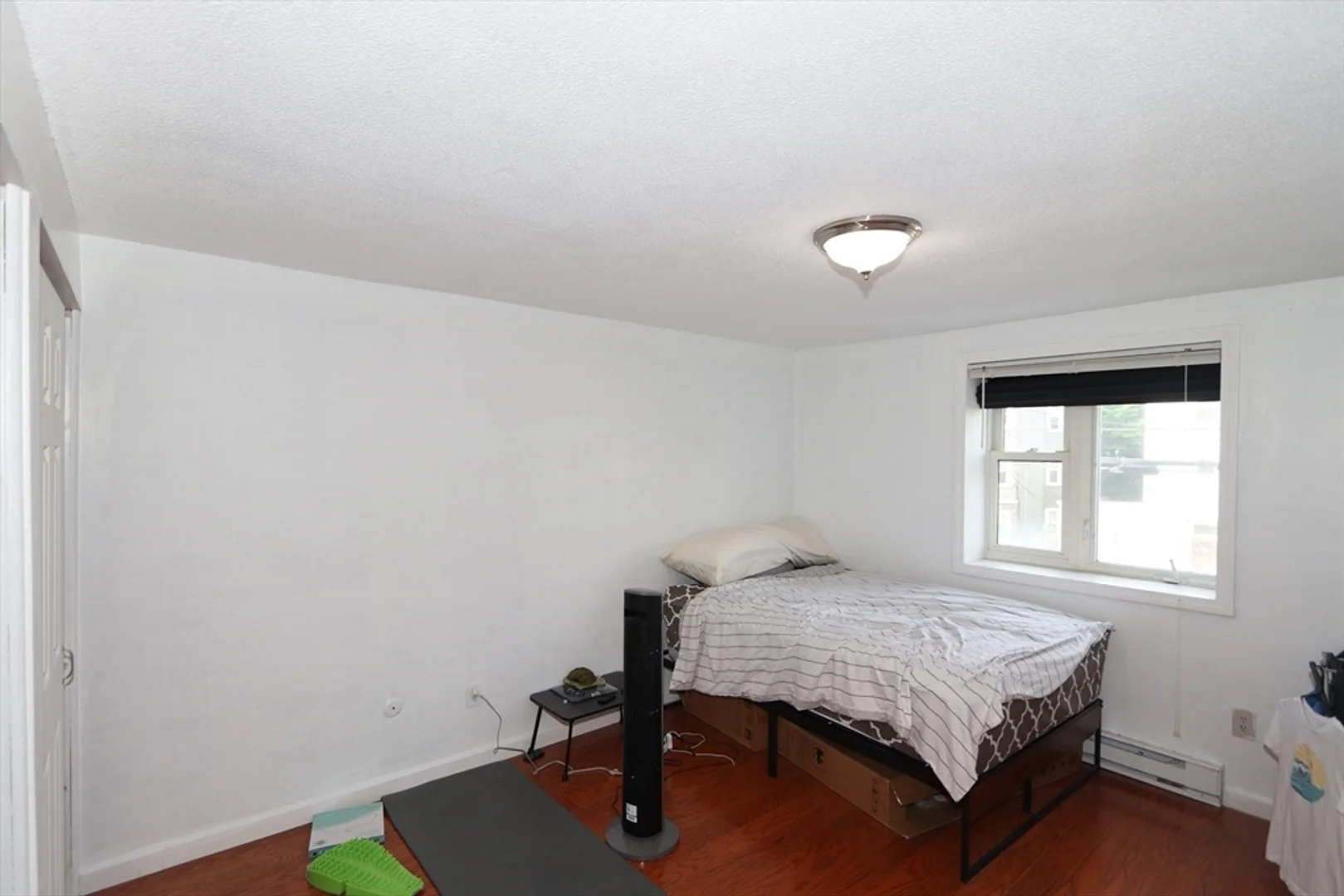 94, Beacon St., Unit 14, Inman Square, Somerville, MA, 02143