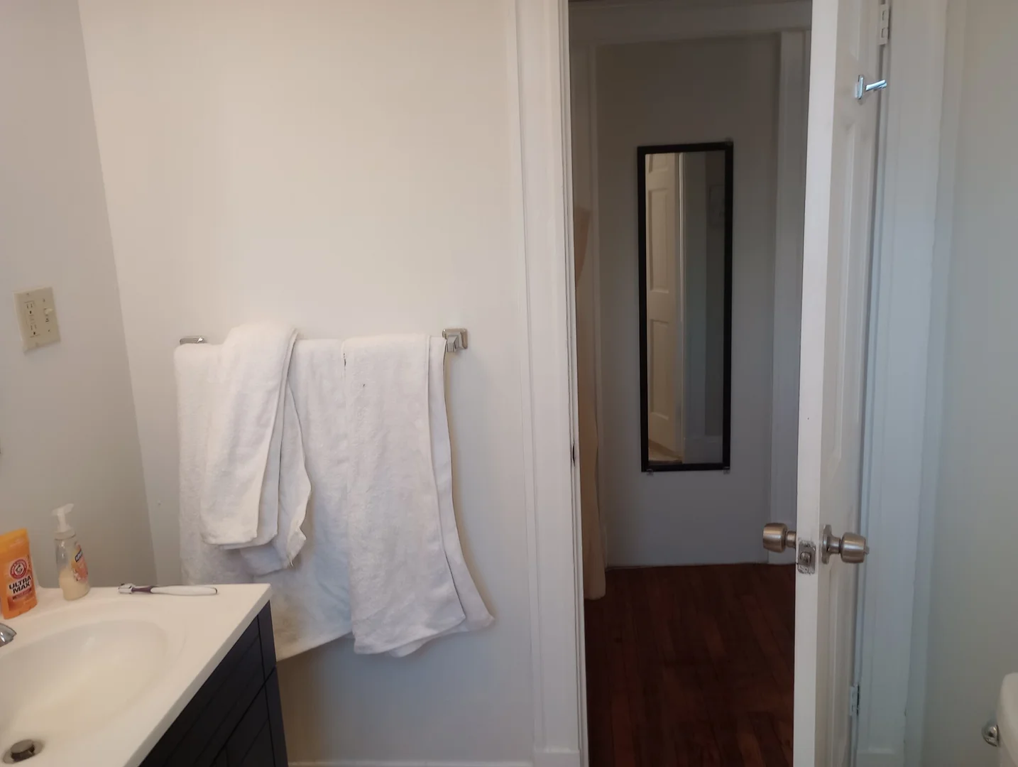 Self-contained studio for students in central 
