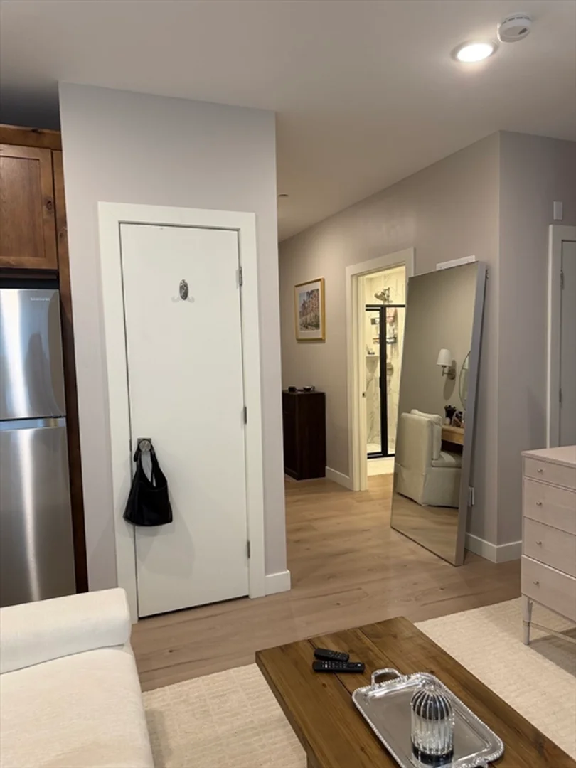 400, West Broadway, Unit 404, South Boston, Boston, MA, 02127