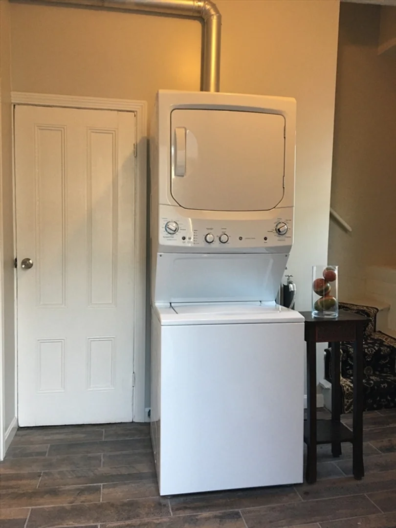 29, Essex, Unit 1, Charlestown, Boston, MA, 02129