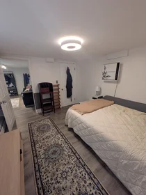 Entire apartment in residence at 110, Lanark Rd., Unit 15, Brighton, Boston, MA, 02135, image 4 of 17