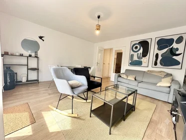 Chambre privée à 7 square gustave maroteau, image 1 de 10