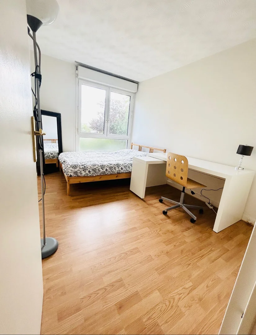 Praktisches Studio in , das auf die Bedürfnisse von Studenten zugeschnitten ist