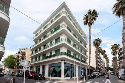Studio at Avenue Louis Gallet, image 15 of 16