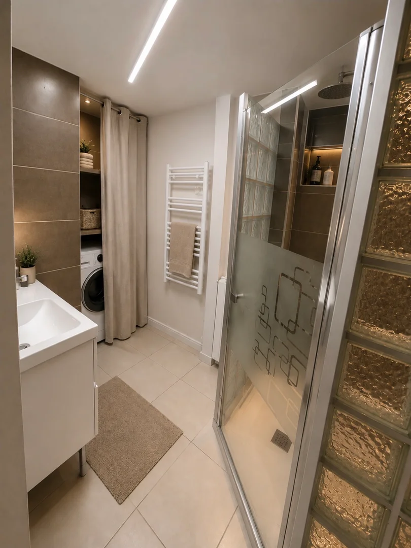 Convenient studio apartment for student living in 