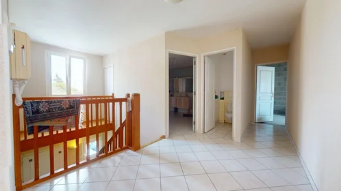 Chambre privée à 51 Rue Barra, image 19 de 26